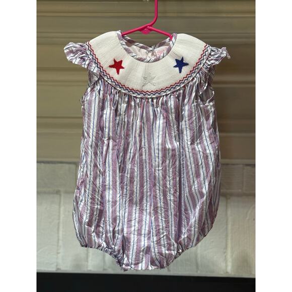 Stitchy Fish Bodysuit Size 3T - Picture 3 of 6